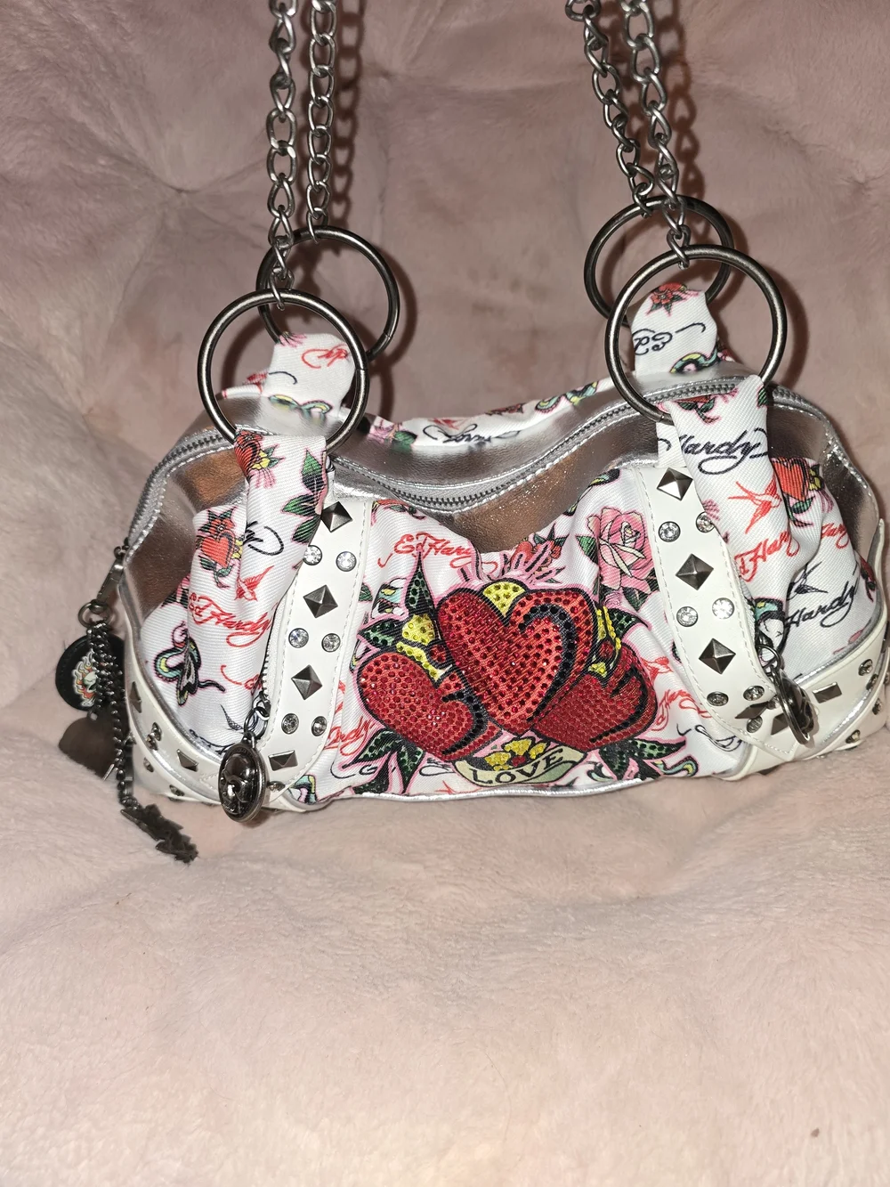 Ed Hardy White Shoulder Bag with Red Heart Motif and Studs - Picture 4 of 6